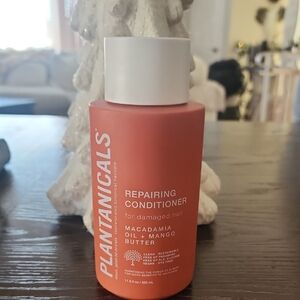 NWOT Repairing Conditioner - Orange